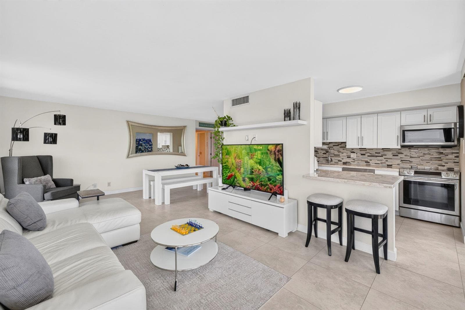 1301 River Reach Drive 516 photo 9