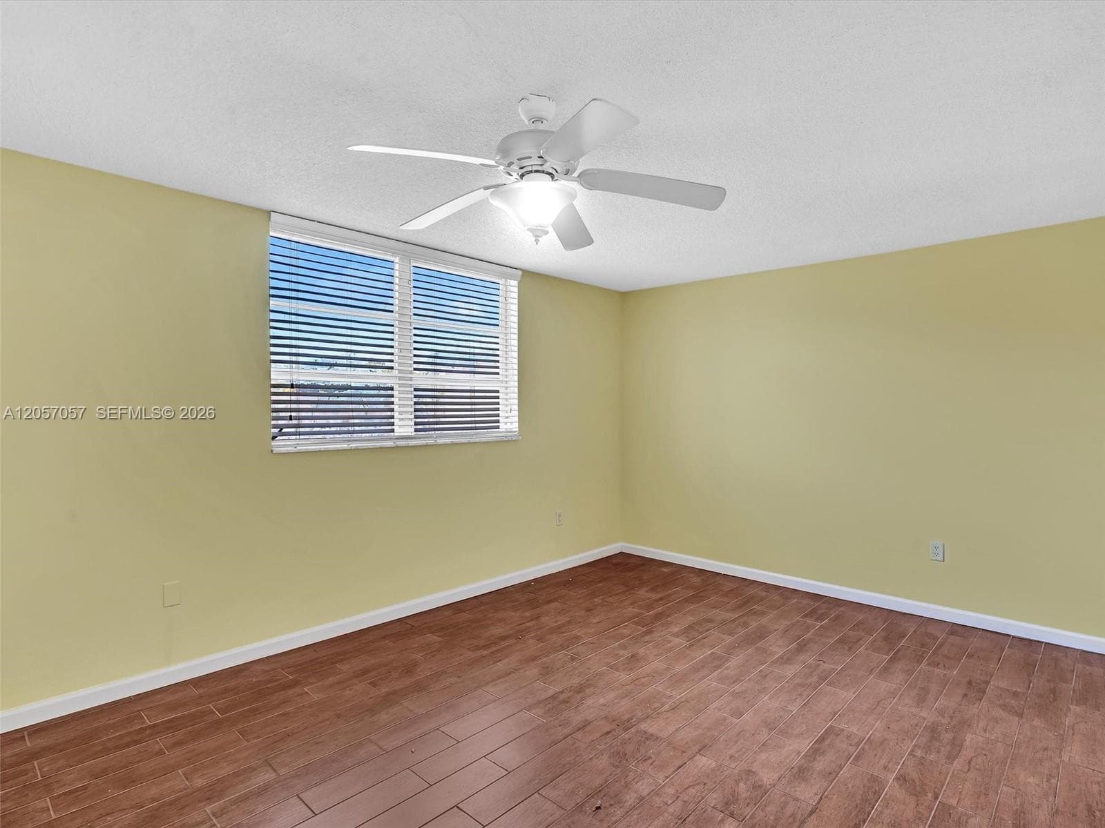 3600 NE 170th St 211 photo 18