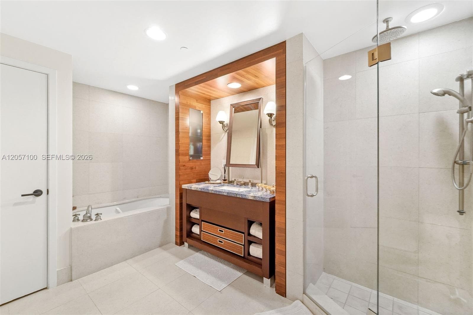 6799 Collins Ave 1103 photo 18