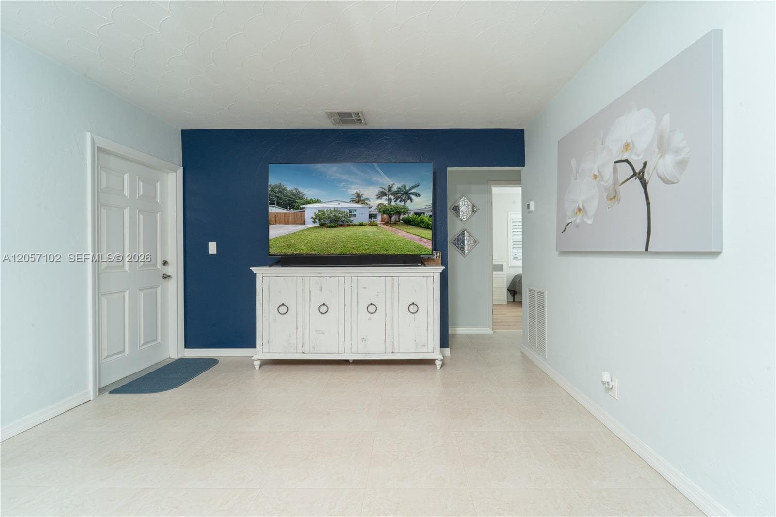 2631 Thomas St photo 7