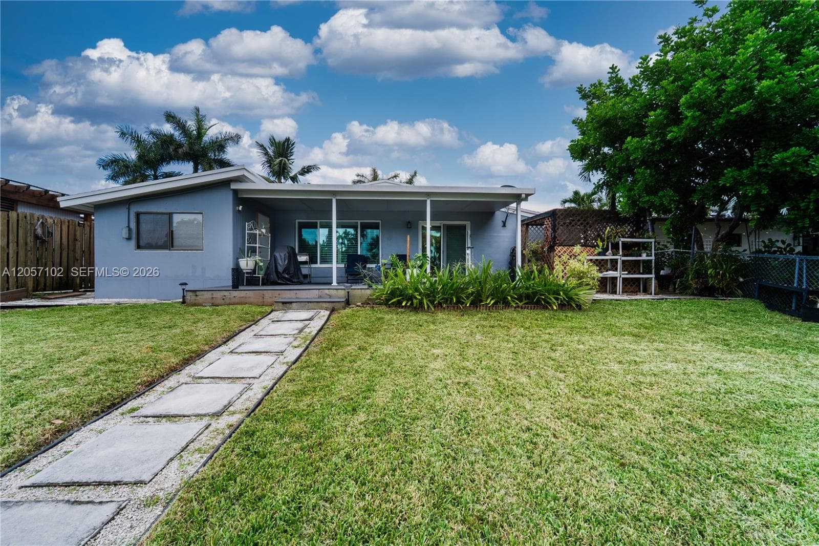 2631 Thomas St photo 20