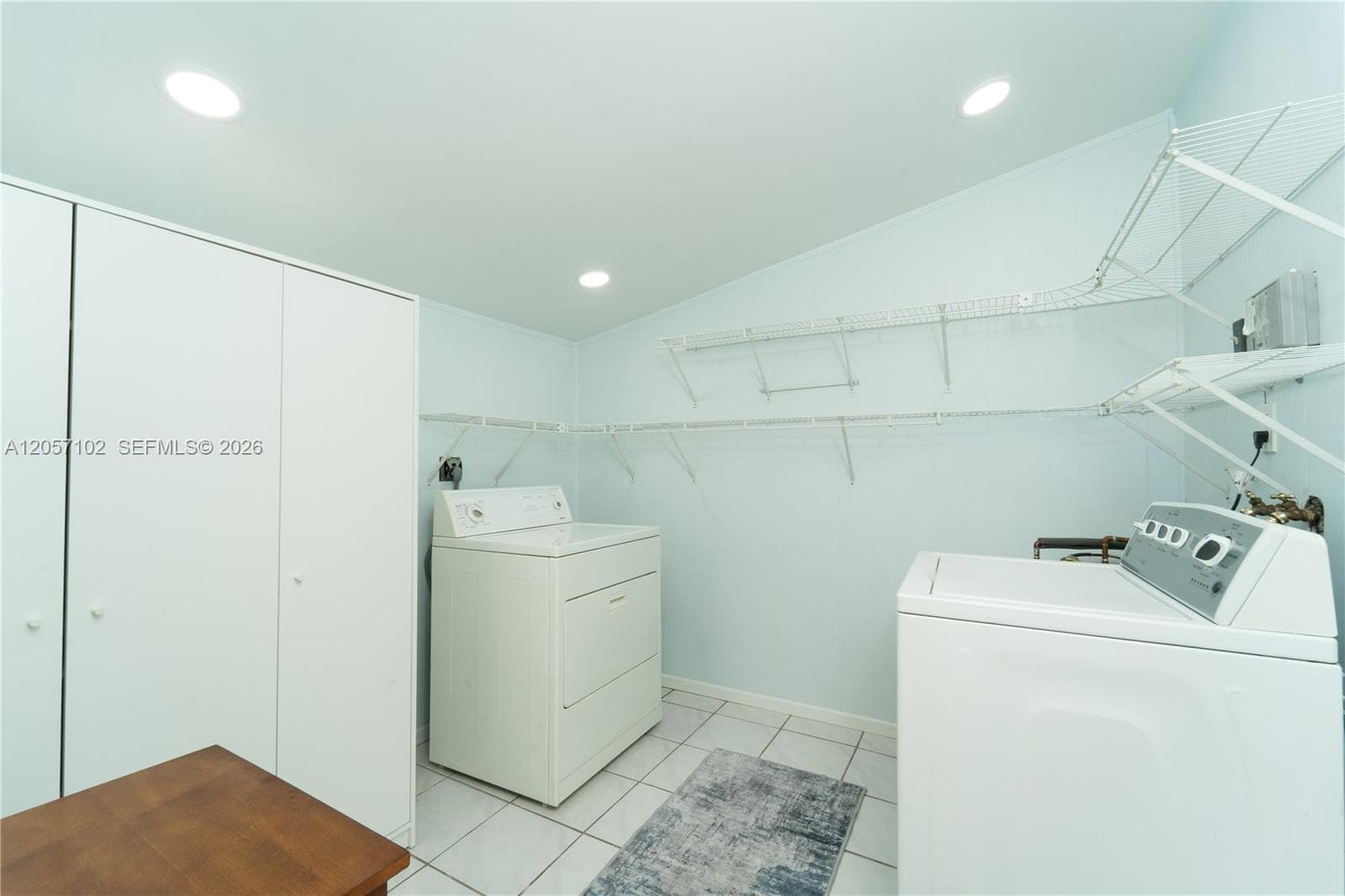 2631 Thomas St photo 18