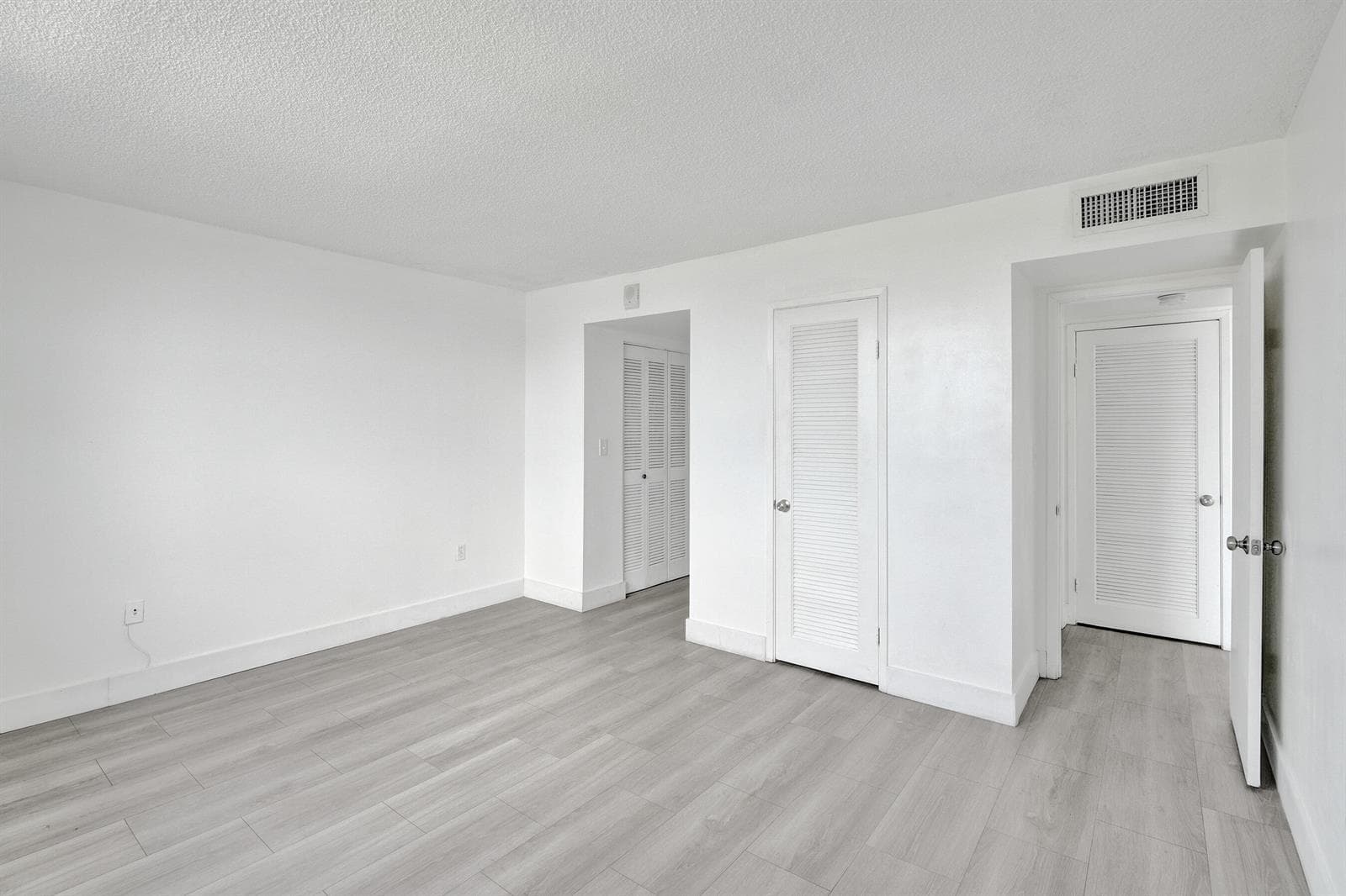2841 NE 163RD Street 1111 photo 20