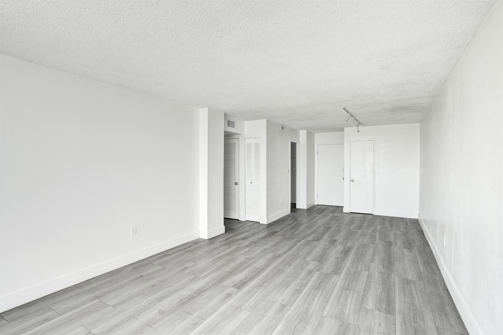 2841 NE 163RD Street 1111 photo 8