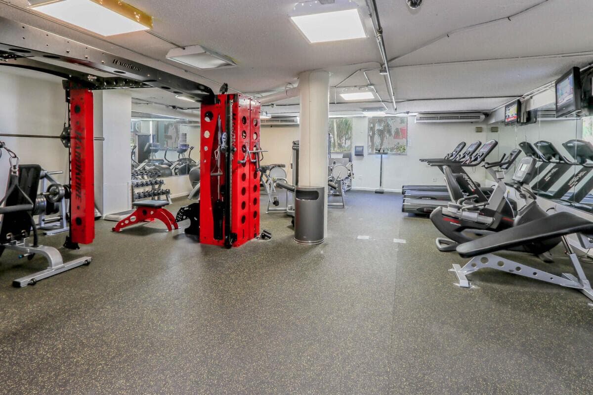 999 Brickell Bay Drive 1206 photo 4