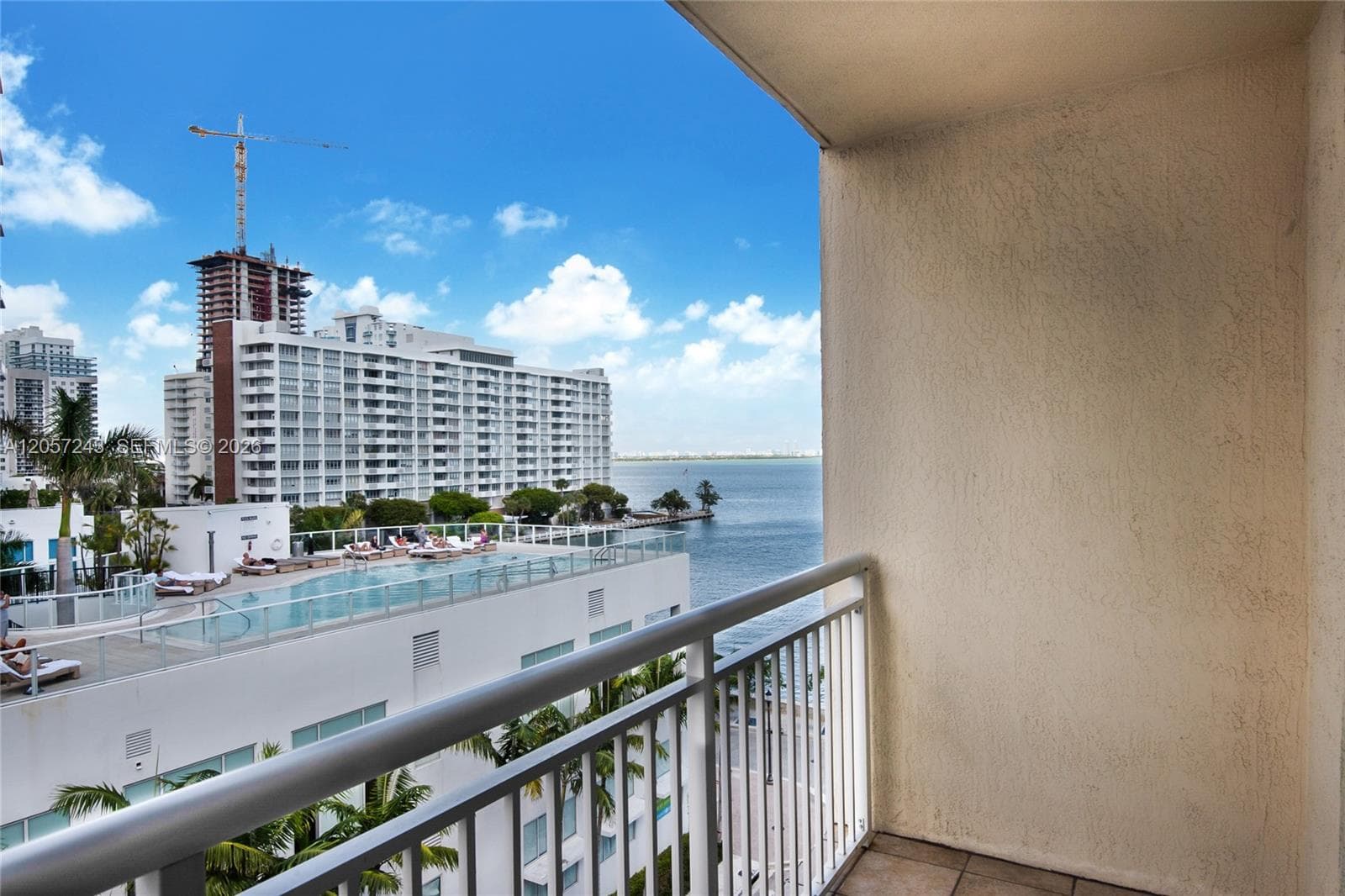 2000 N Bayshore Dr 626 photo 11