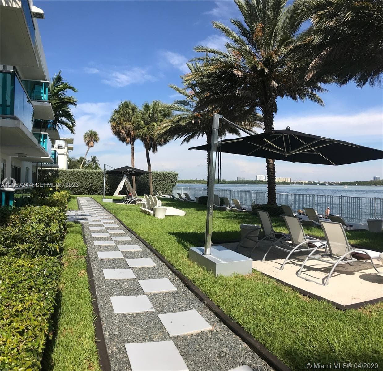 290 Bal Bay Dr 108 photo 5