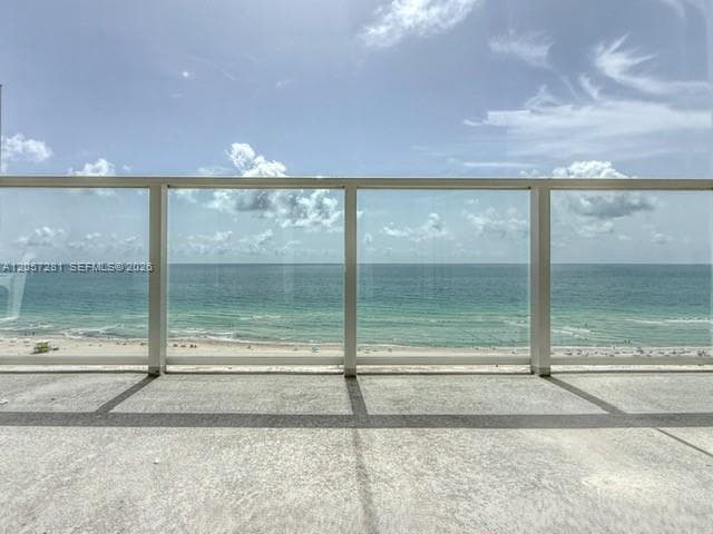 5701 Collins Ave 1508 photo 1