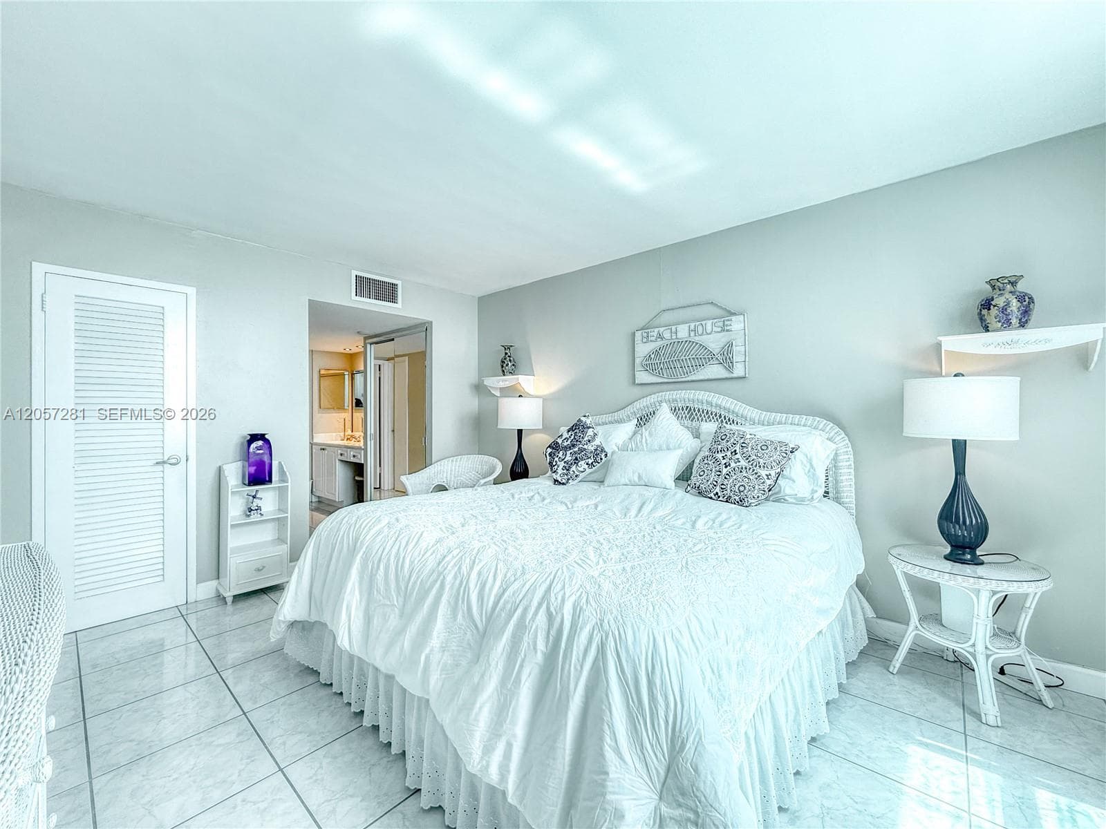 5701 Collins Ave 1508 photo 9