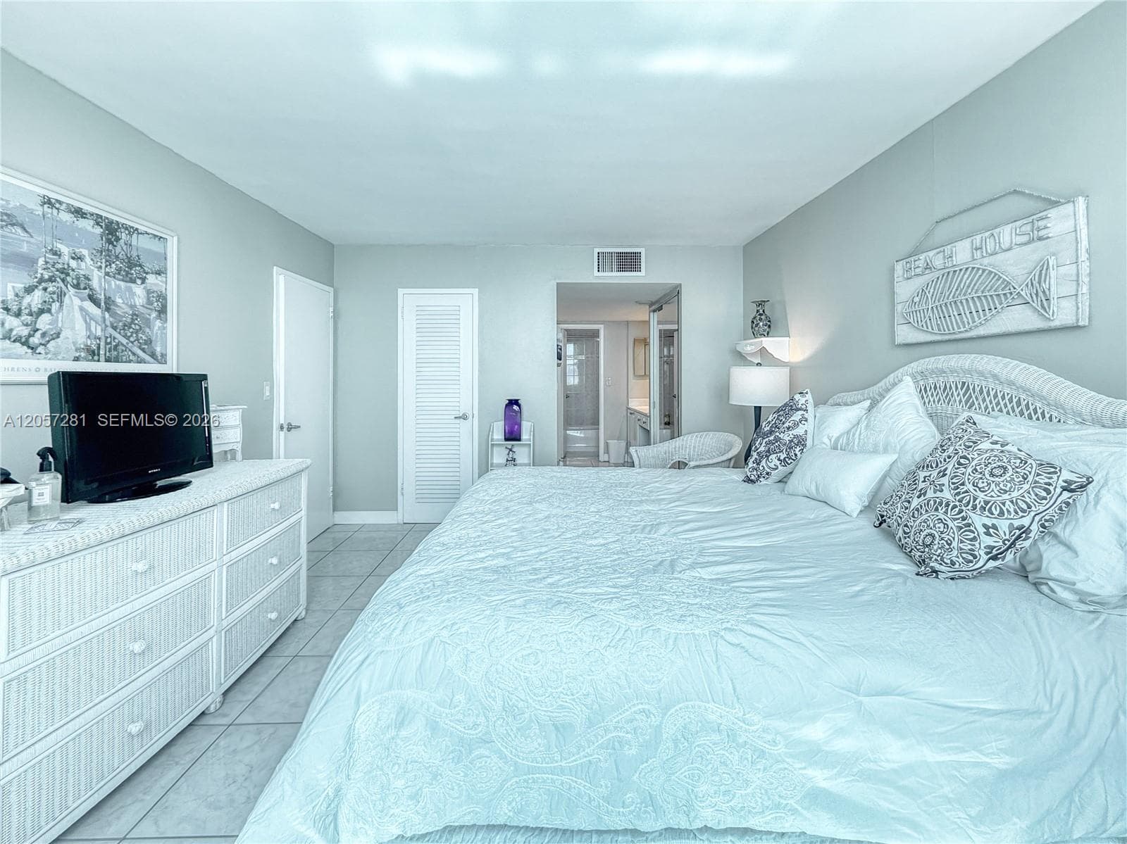 5701 Collins Ave 1508 photo 10