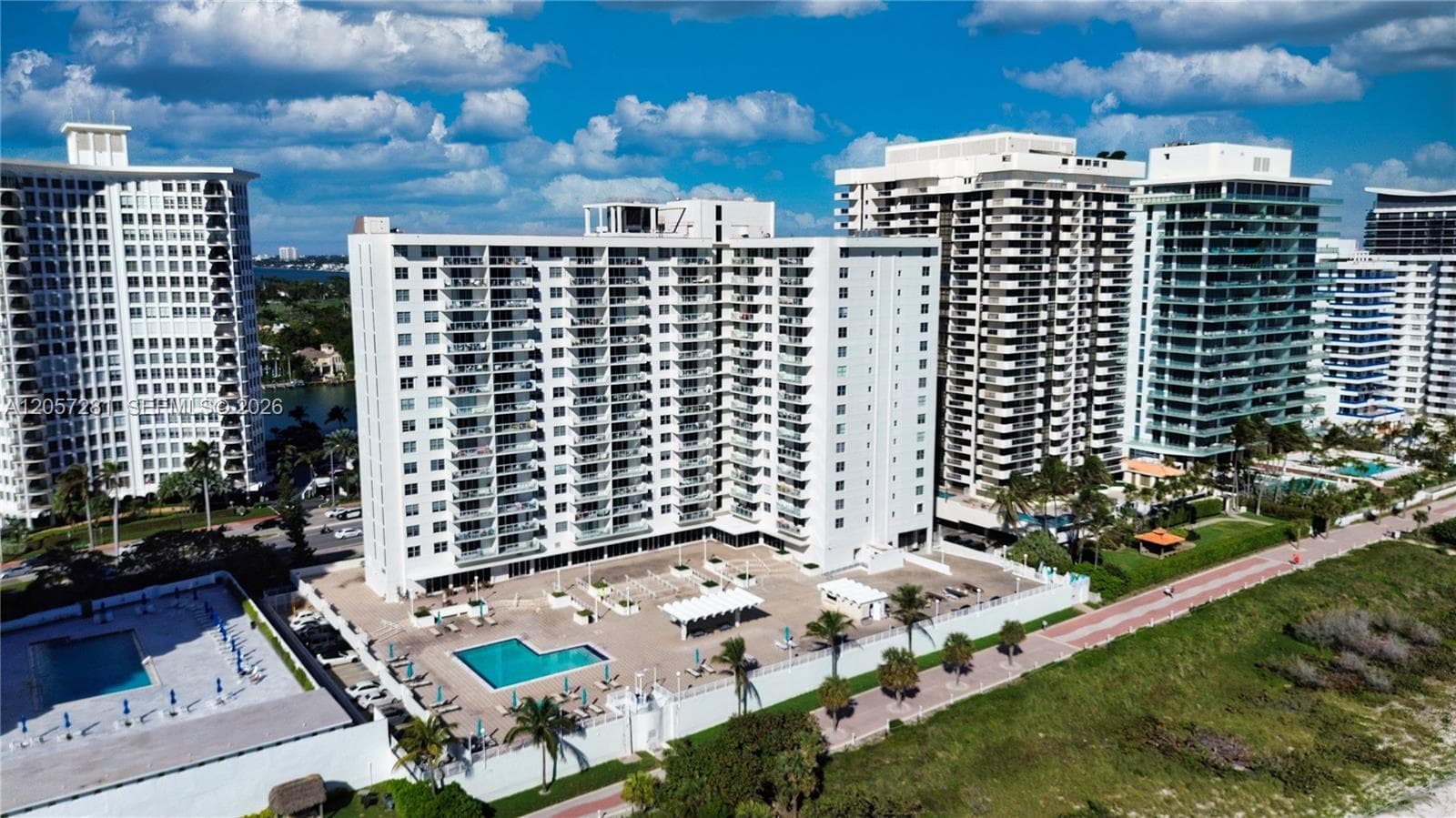 5701 Collins Ave 1508 photo 19