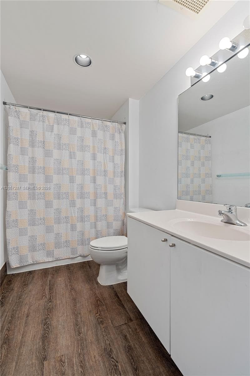 17375 Collins Ave 1108 photo 7