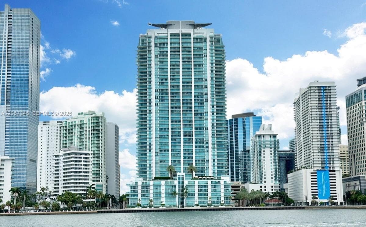 1331 Brickell Bay Dr 2801 photo 1