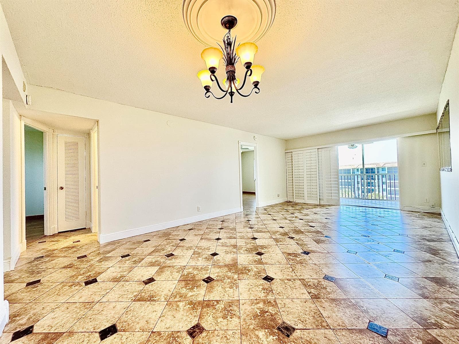 2871 N Ocean Boulevard C513 photo 6