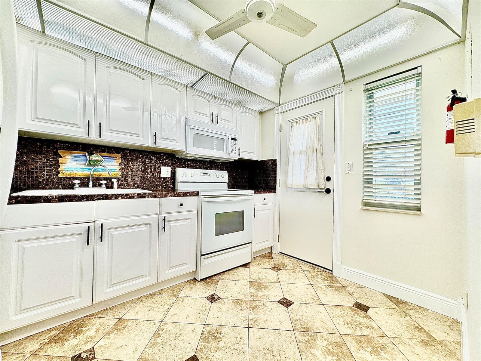 2871 N Ocean Boulevard C513 photo 10