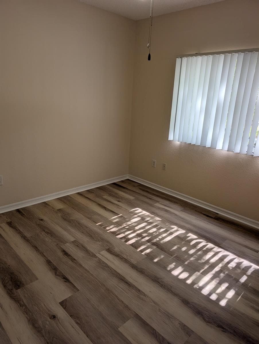 350 CRESTWOOD Circle 201 photo 17