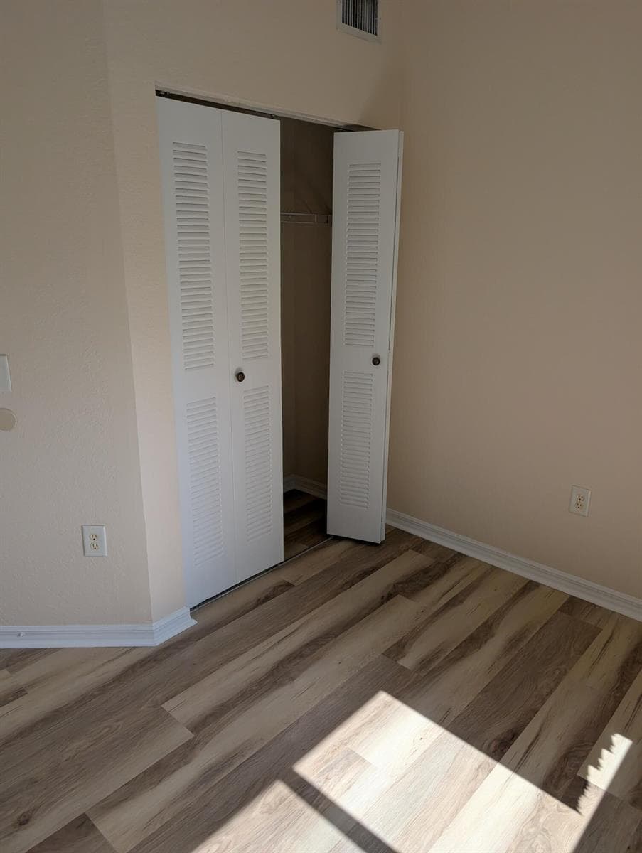 350 CRESTWOOD Circle 201 photo 22