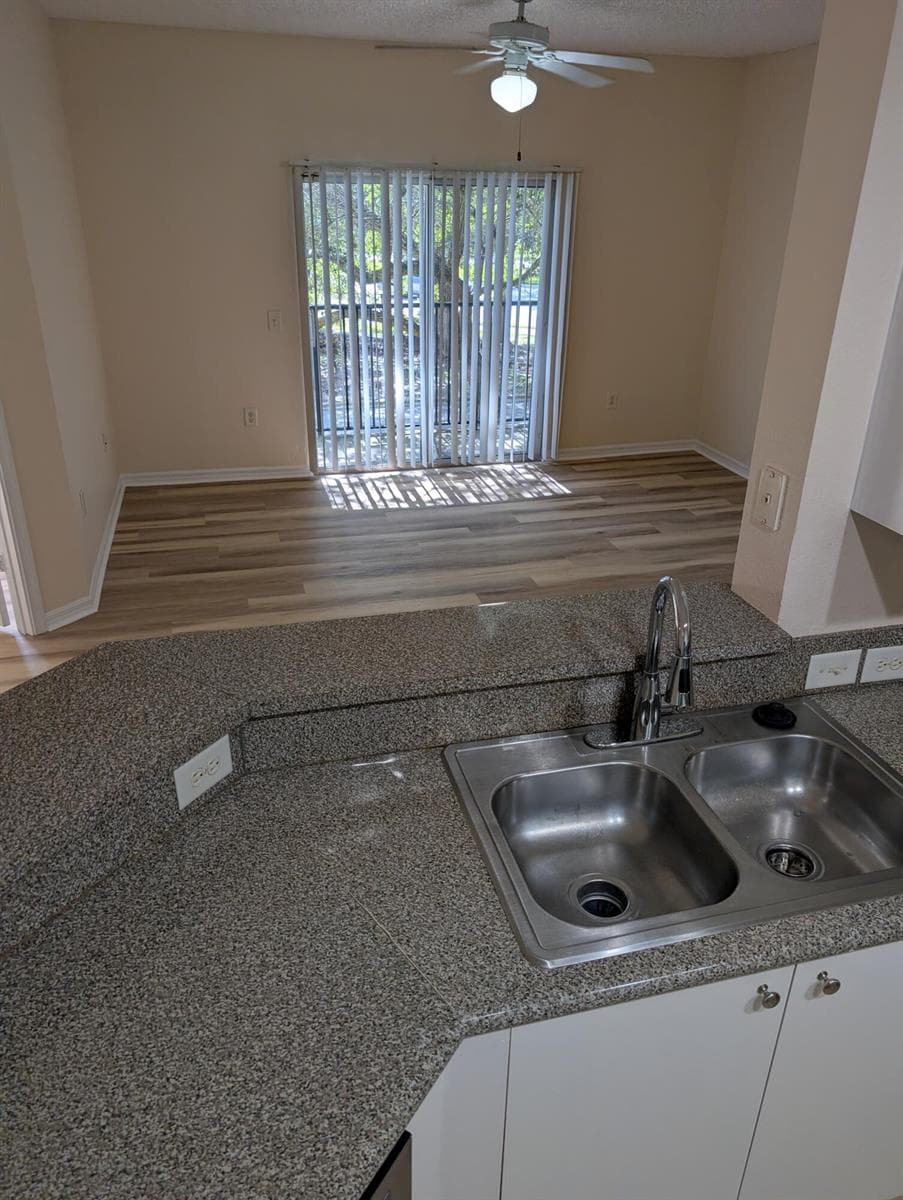350 CRESTWOOD Circle 201 photo 8