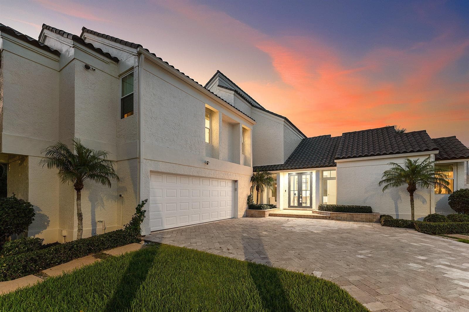 12 Inlet Cay Drive photo 2