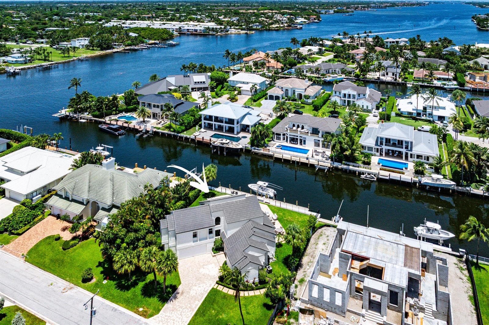 12 Inlet Cay Drive photo 1