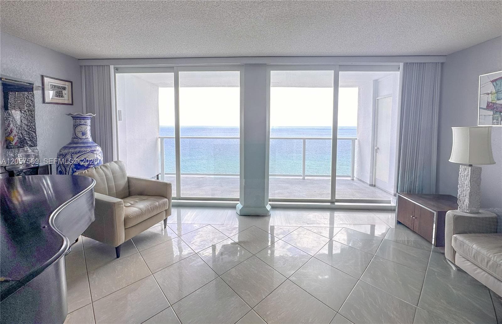 1904 S Ocean Dr 1803 photo 2