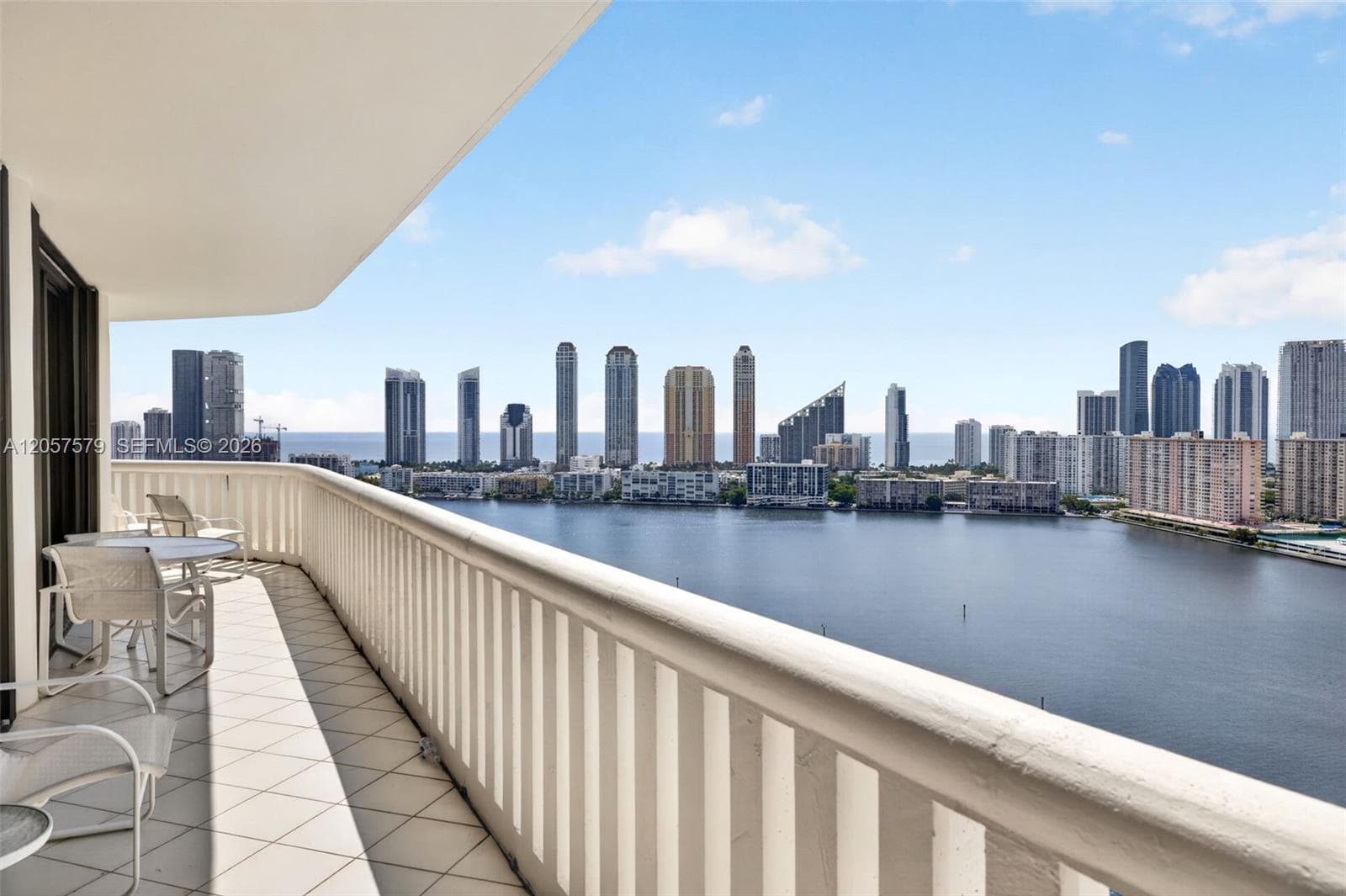 3000 Island Blvd 2506 photo 10
