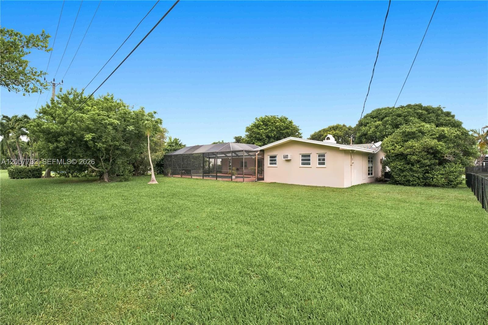 8010 SW 139th Ter photo 19