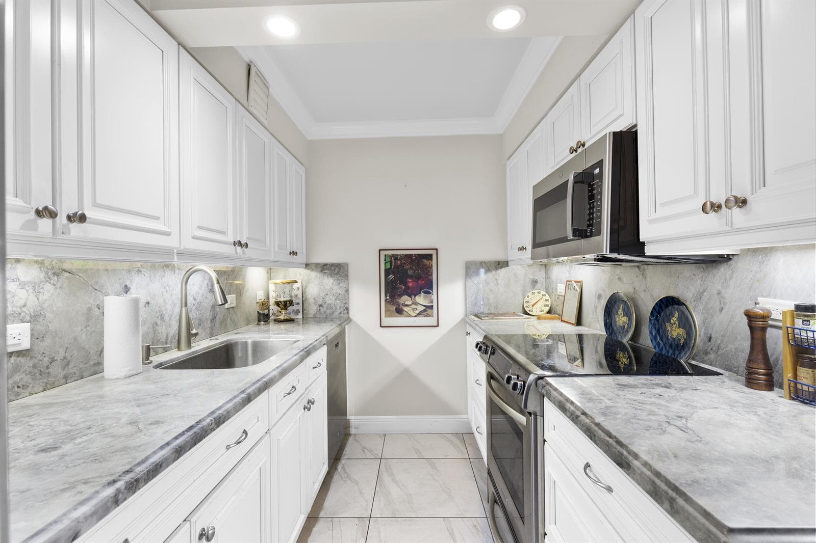 1208 MARINE Way 901 photo 23