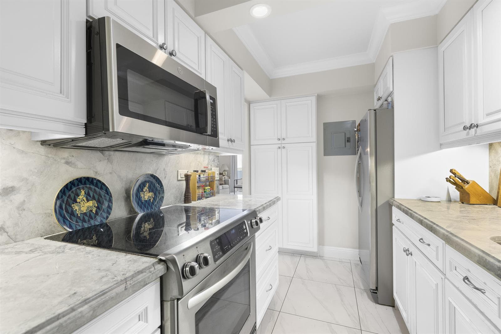 1208 MARINE Way 901 photo 21