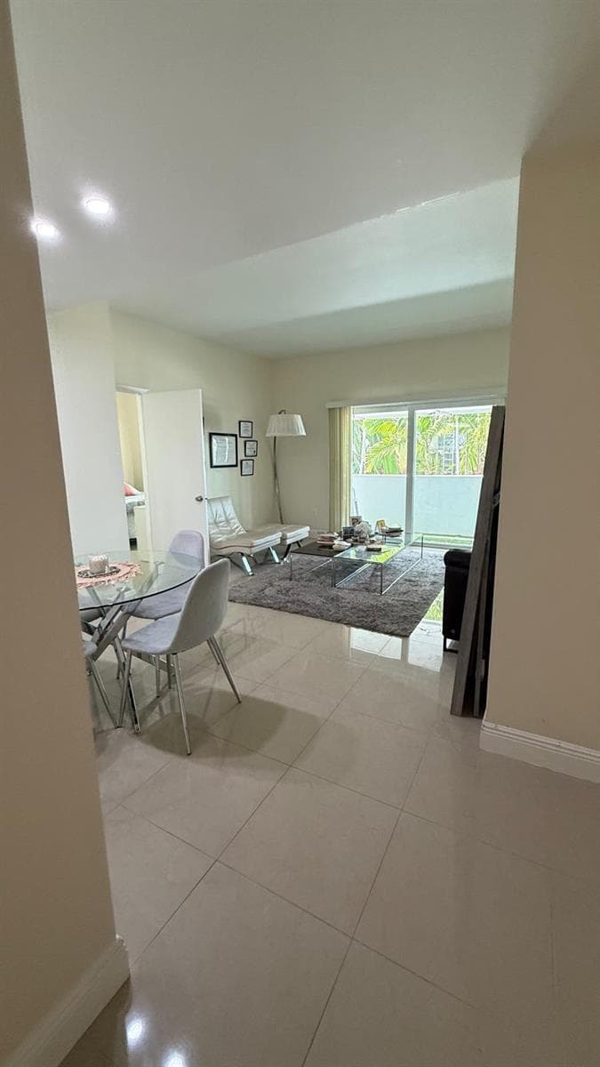 500 BAYVIEW Drive 122 photo 13