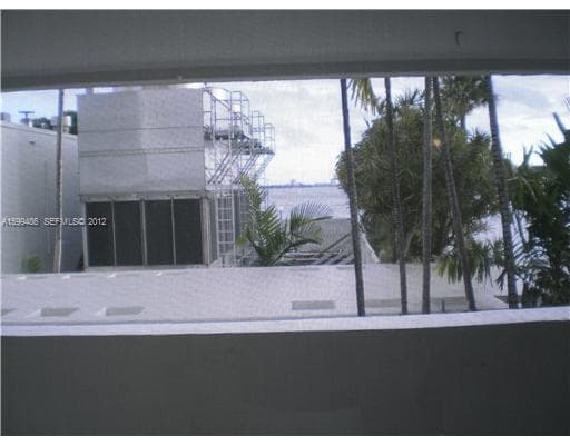 500 BAYVIEW Drive 122 photo 9