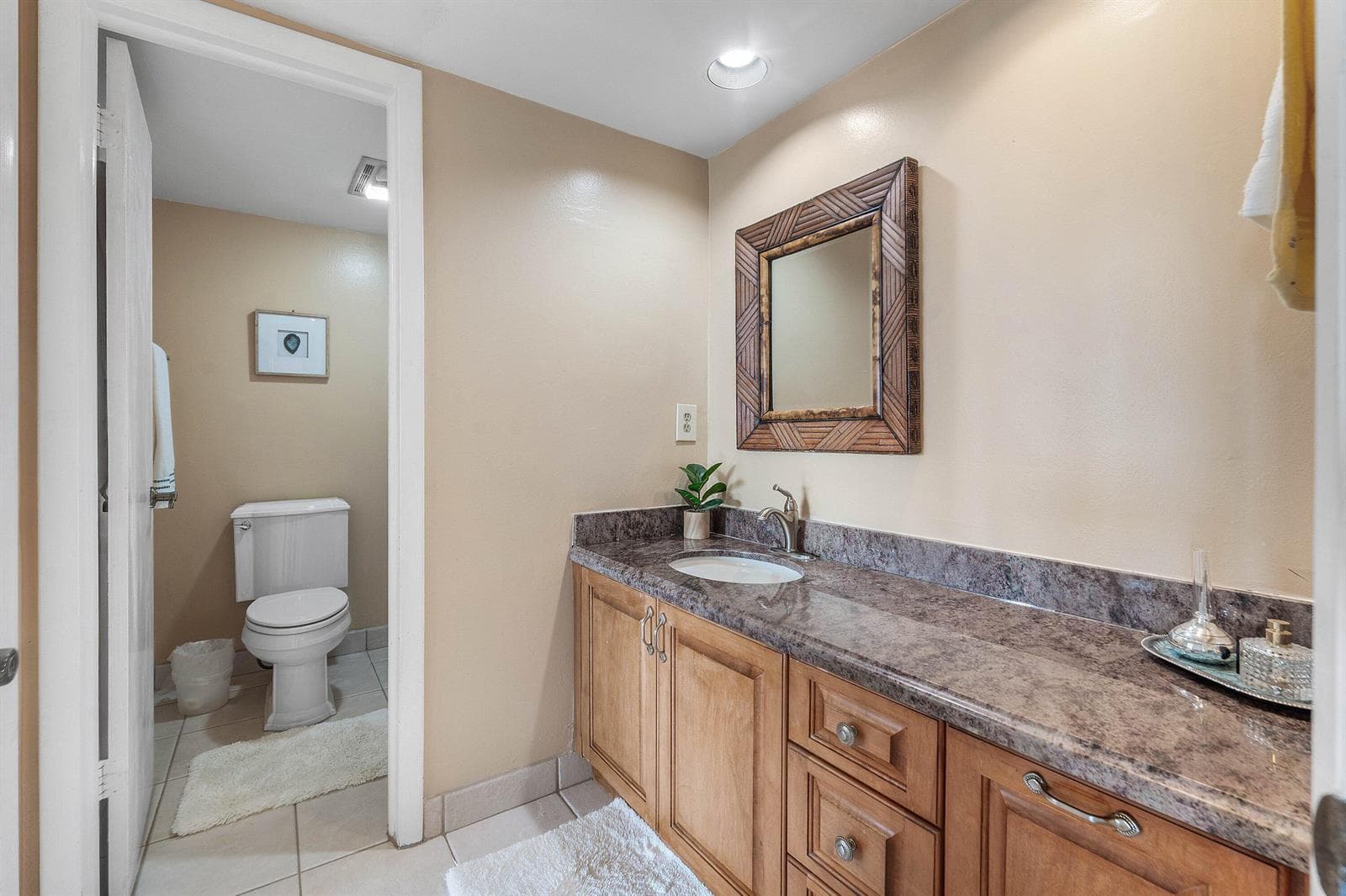 3589 S Ocean Boulevard 703 photo 14