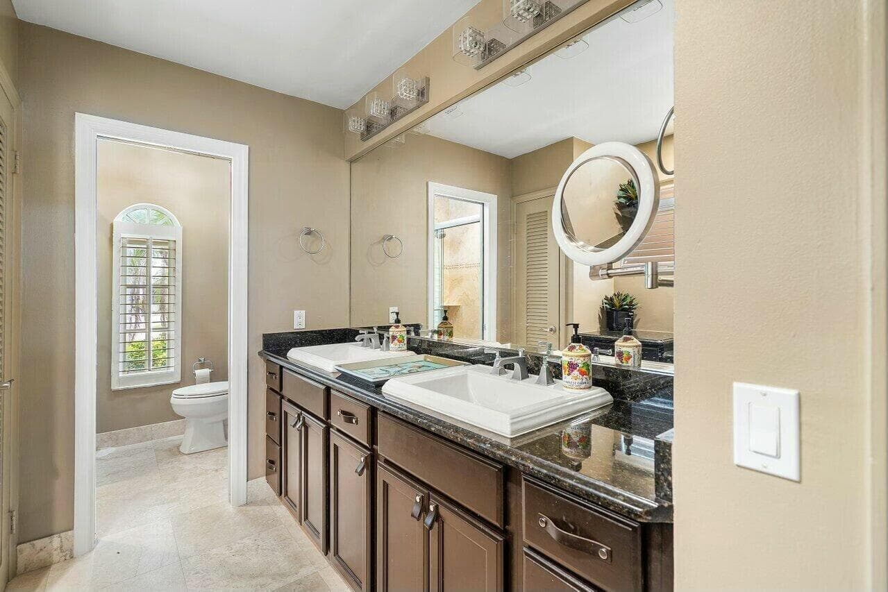 41 Castle Harbor Isle Drive photo 17