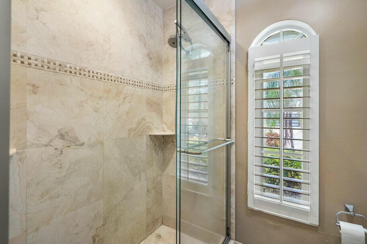 41 Castle Harbor Isle Drive photo 18