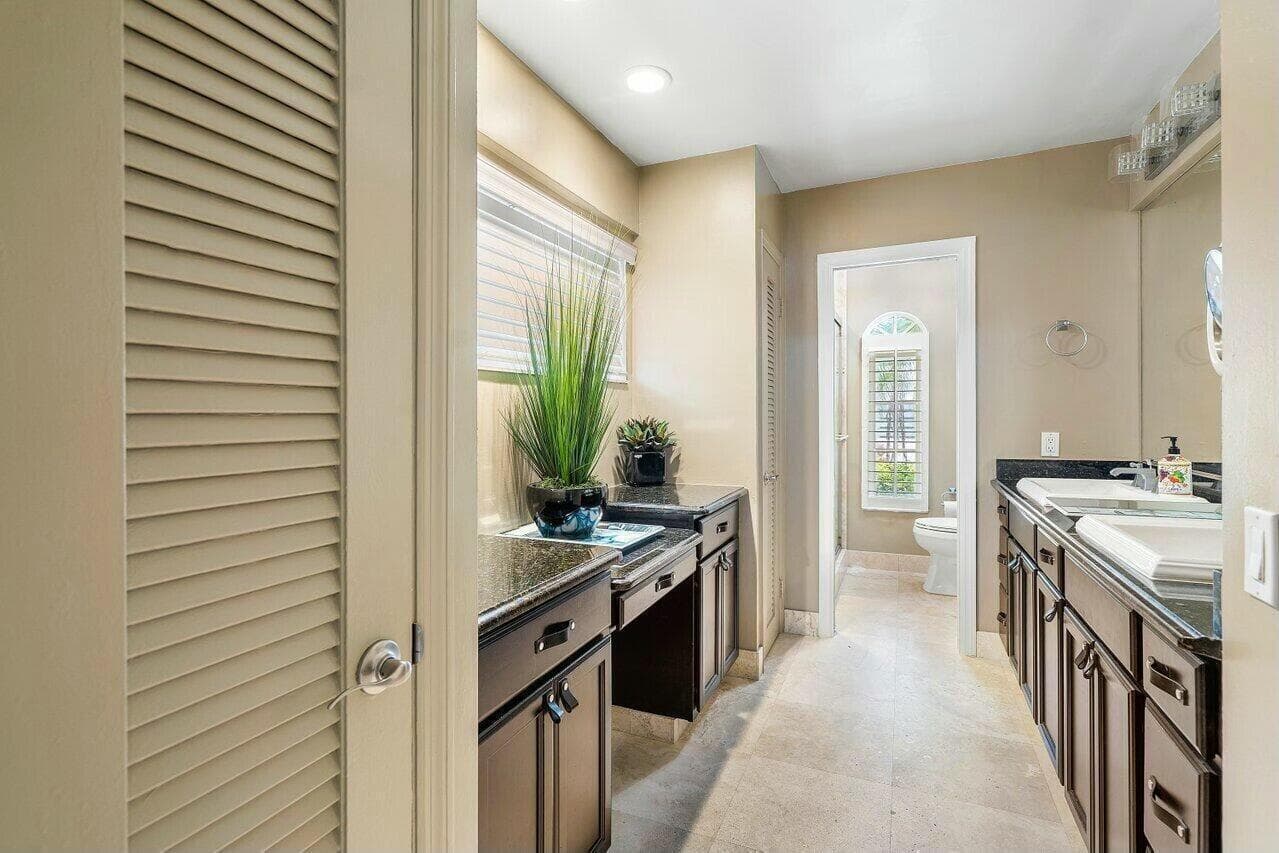41 Castle Harbor Isle Drive photo 19