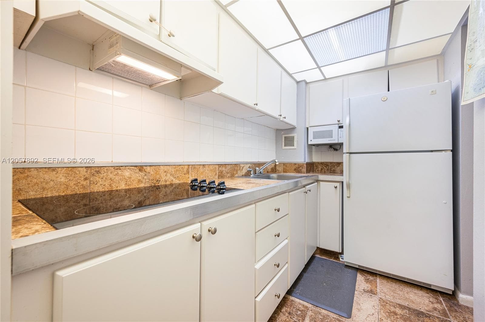 1200 West Ave 524 photo 6