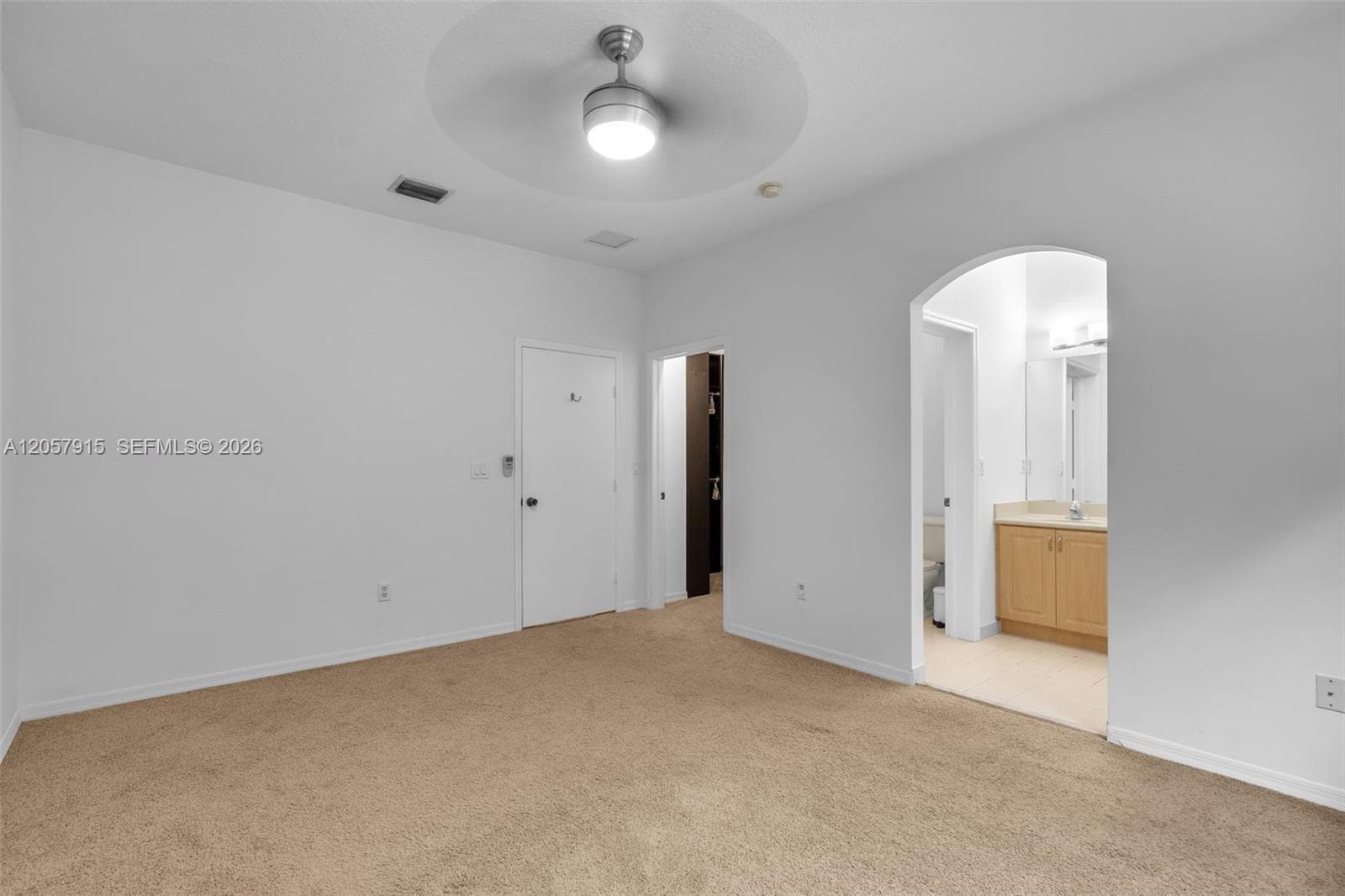 4956 Leeward Ln 3804 photo 7