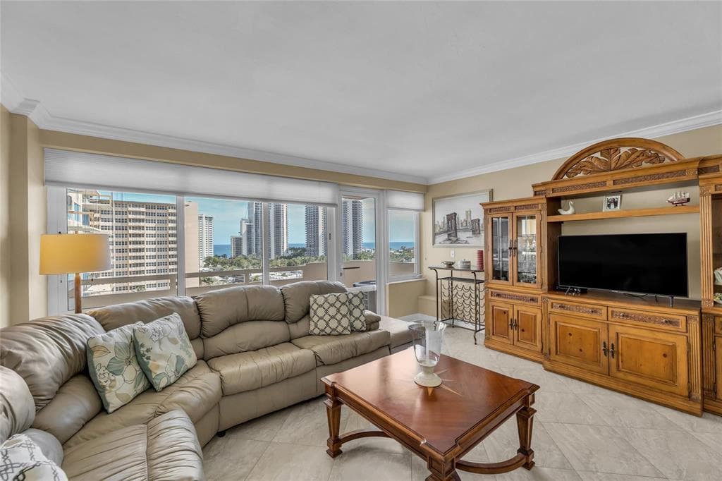 3233 NE 34TH Street 1112A photo 12