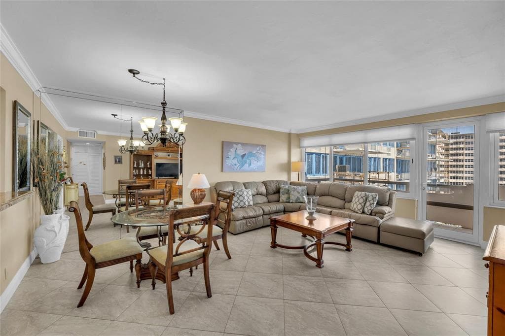 3233 NE 34TH Street 1112A photo 9