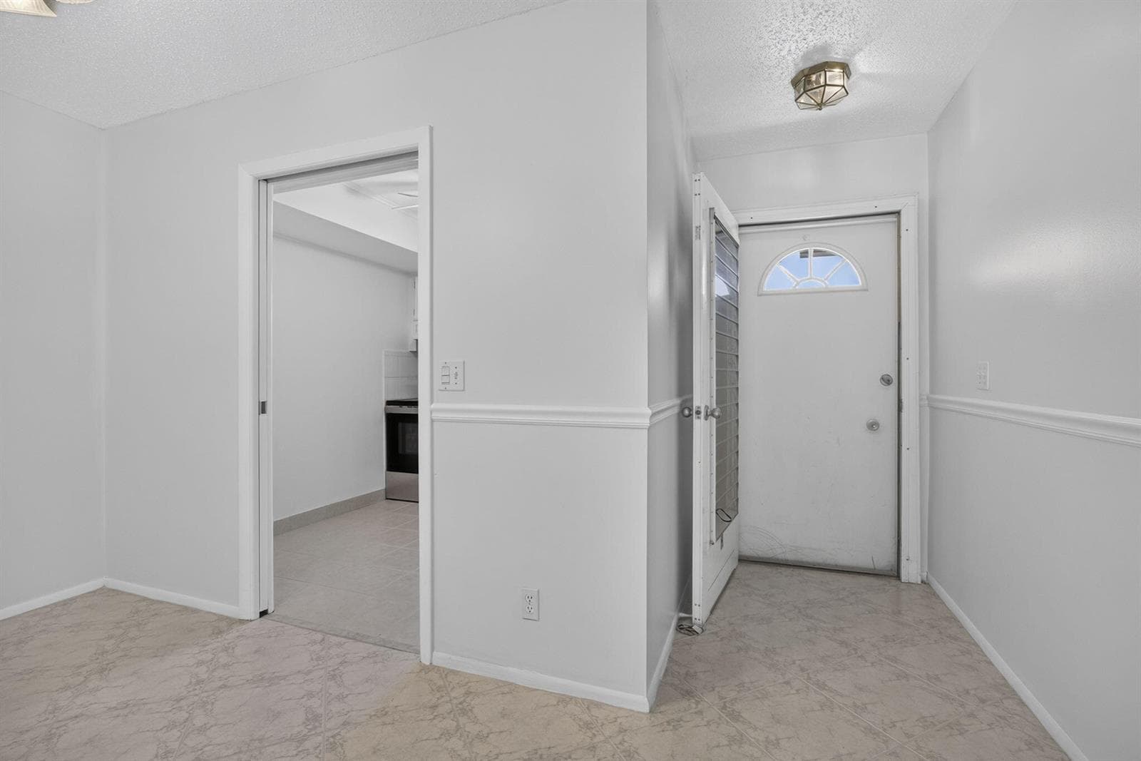 2521 Emory Drive W H photo 8