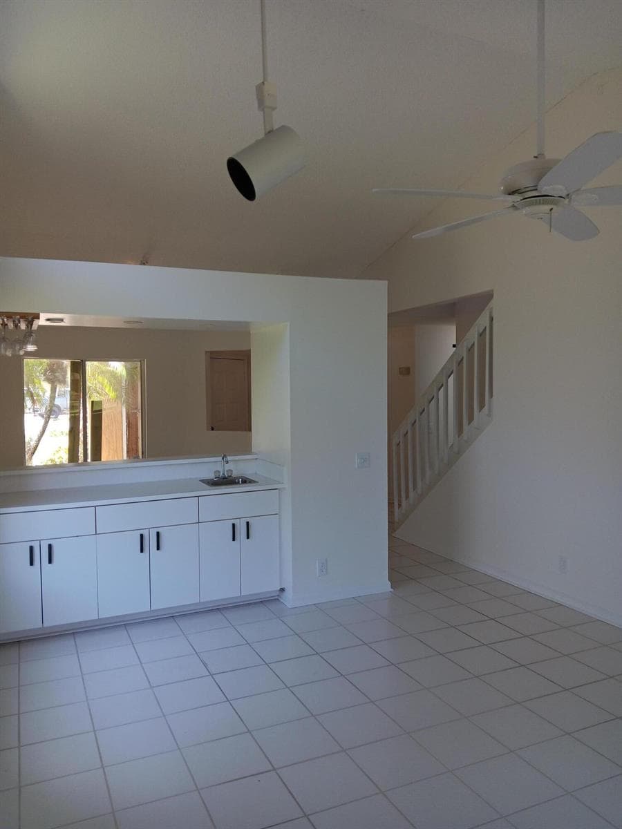 23157 Fountain View Drive E photo 6