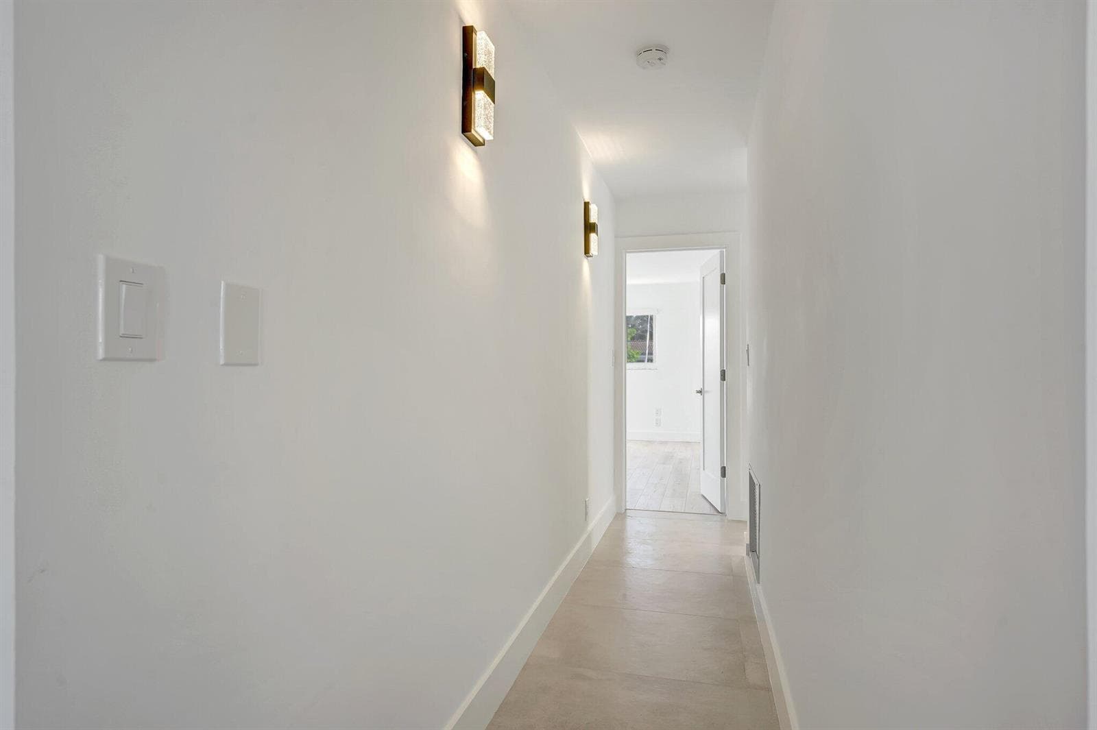 1478 NE 57TH Court photo 16