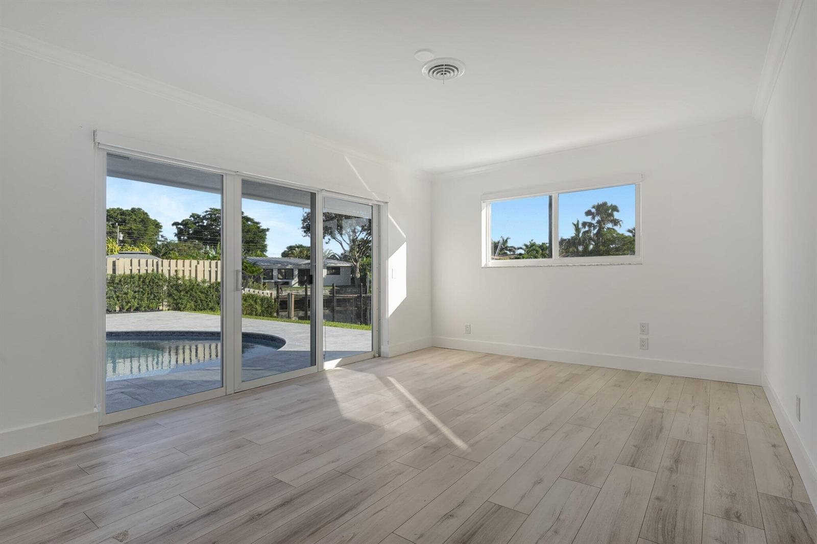 1478 NE 57TH Court photo 7