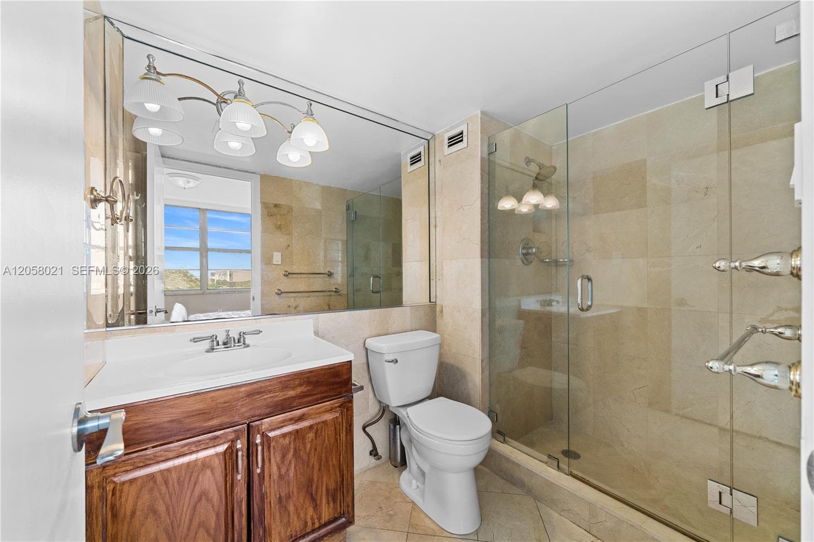 18011 Biscayne Blvd 902 photo 7