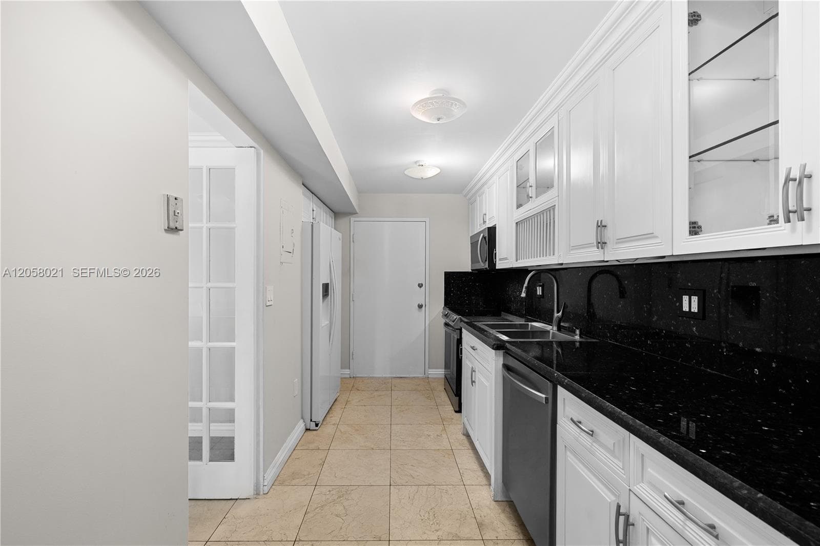 18011 Biscayne Blvd 902 photo 4