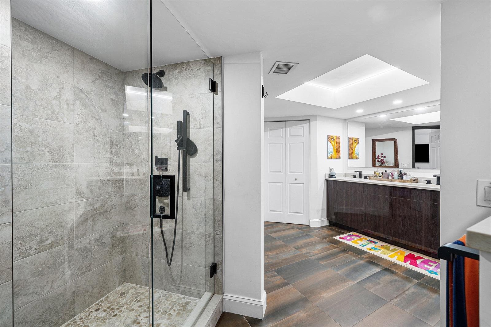 800 Jeffery Street 307 photo 21