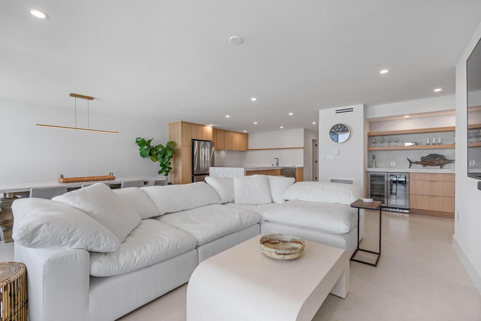 10410 S Ocean Drive 906 photo 18