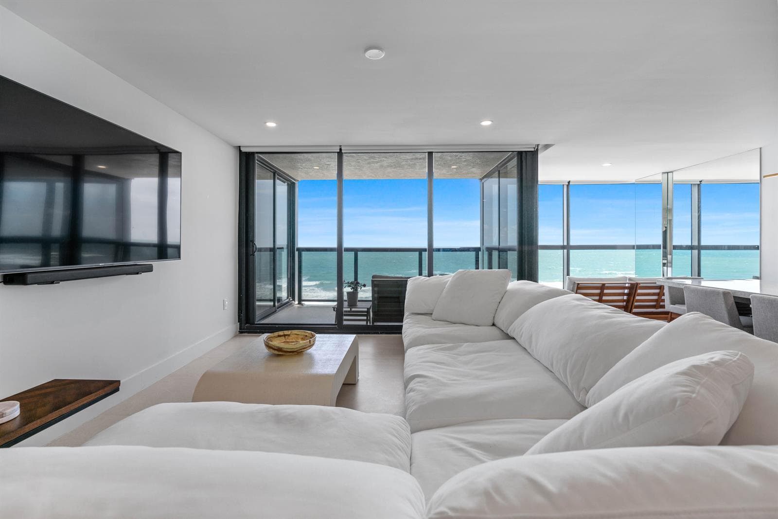 10410 S Ocean Drive 906 photo 15