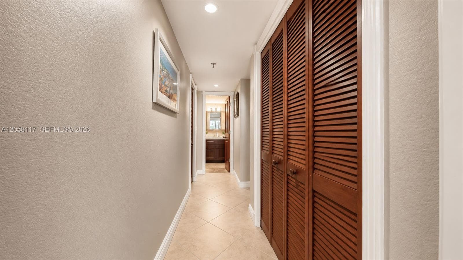 2401 Collins Ave 1709 photo 19