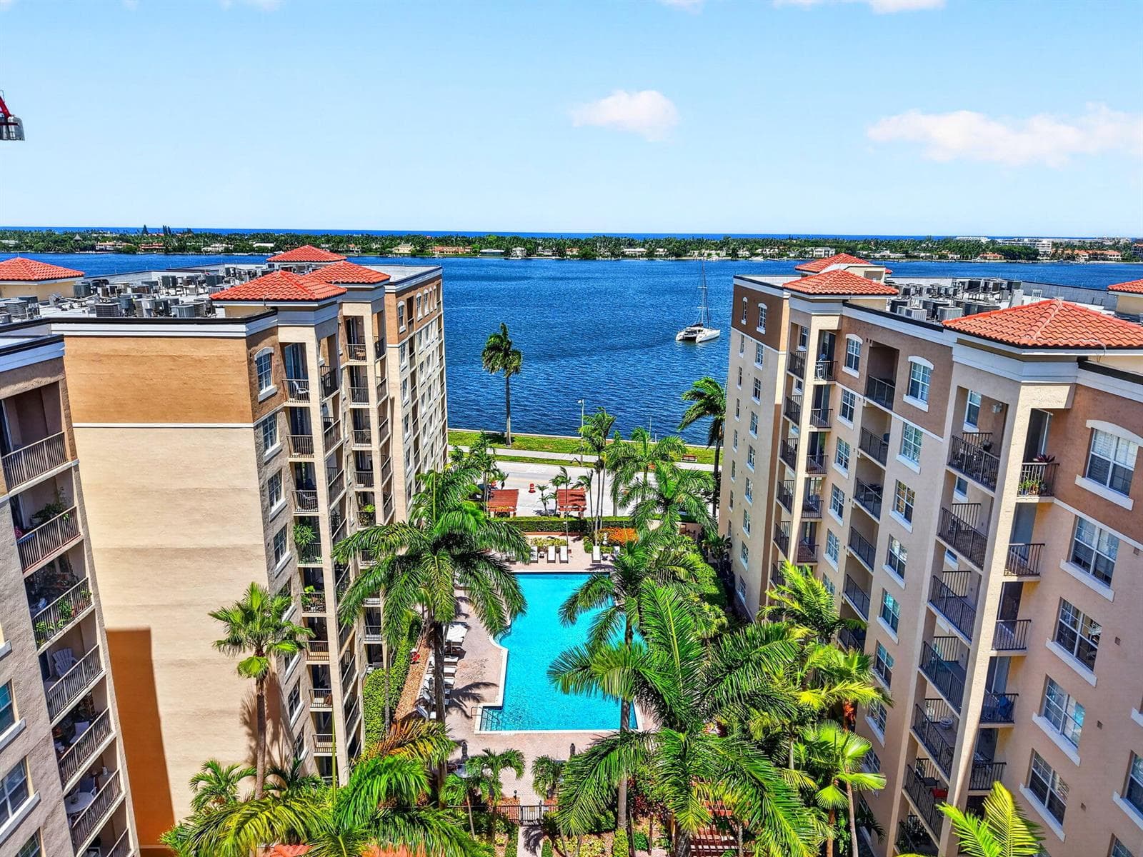 1801 N FLAGLER Drive 727 photo 25